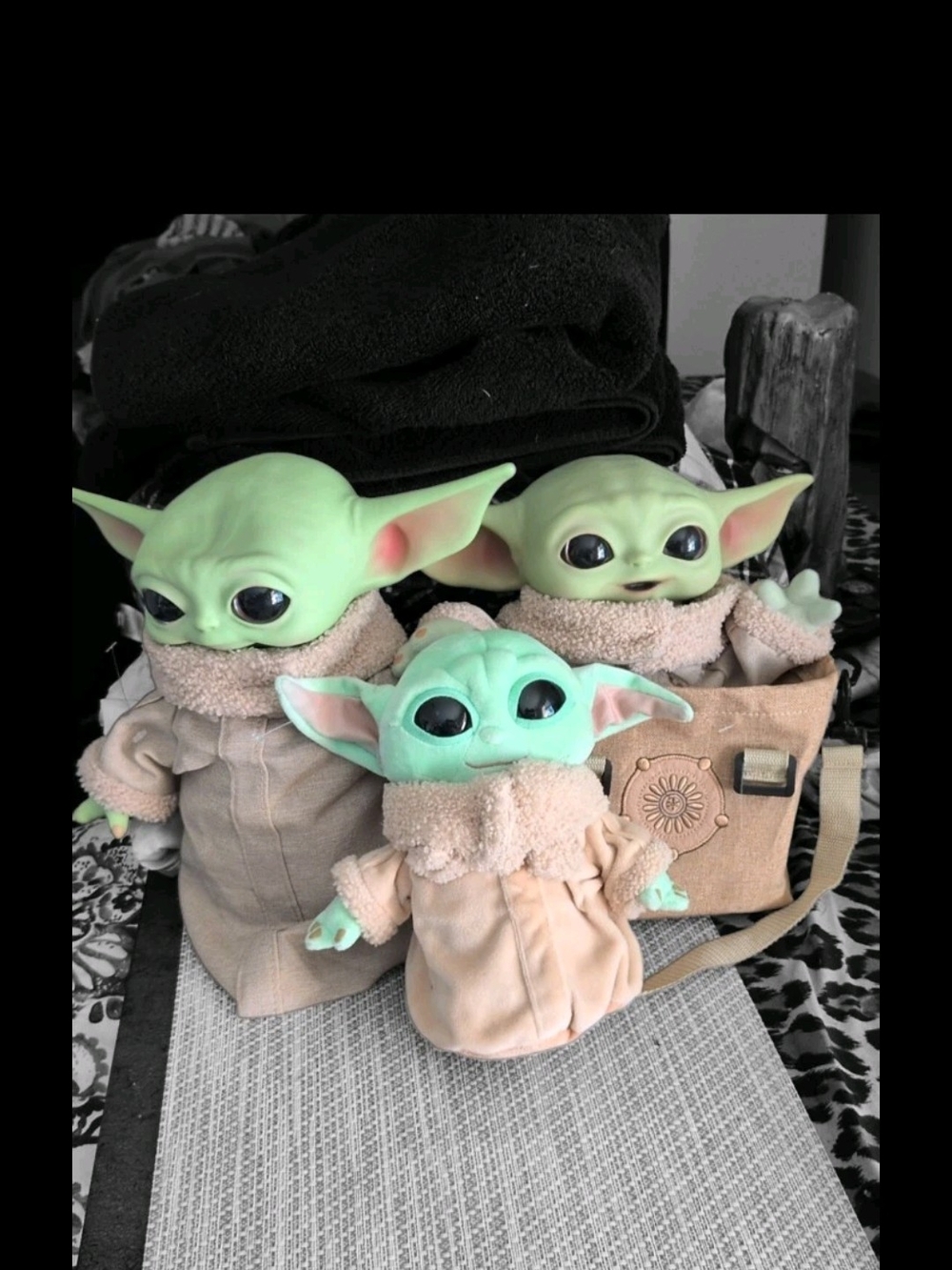 Baby Yoda / Grogu Plush Trio - Green with Beige Robes